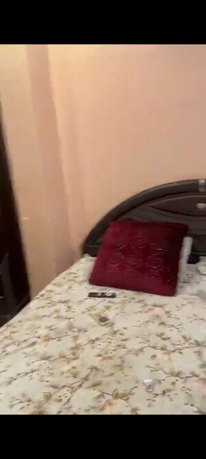 Furnished Amenities in 2 BHK Builder Floor at Pitampura – for Rent