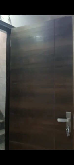 Furnished Amenities in 1 BHK Builder Floor at Pitampura – for Rent