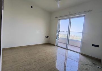 Room in 3 BHK Apartment at VTP Cygnus, Kharadi – for Rent