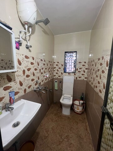 Team Area in 3 BHK Apartment at Kopar Khairane – for Sale