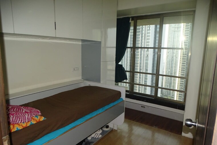 Balcony, oberoi-realty-woods 2.5 Bedroom 900 Sq.Ft. Apartment In Goregaon East Mumbai 9366018