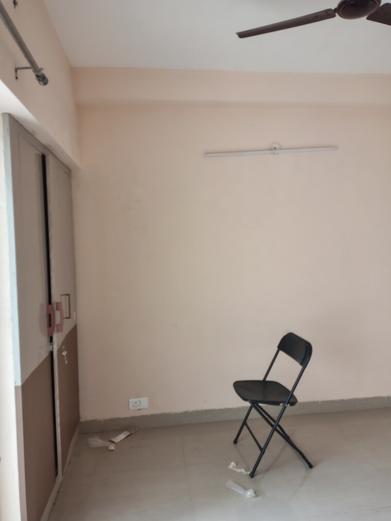 undefined, amrapali-dream-valley 1 Bedroom 585 Sq.Ft. Apartment In Tech Zone 4 Greater Noida Greater Noida 9366098