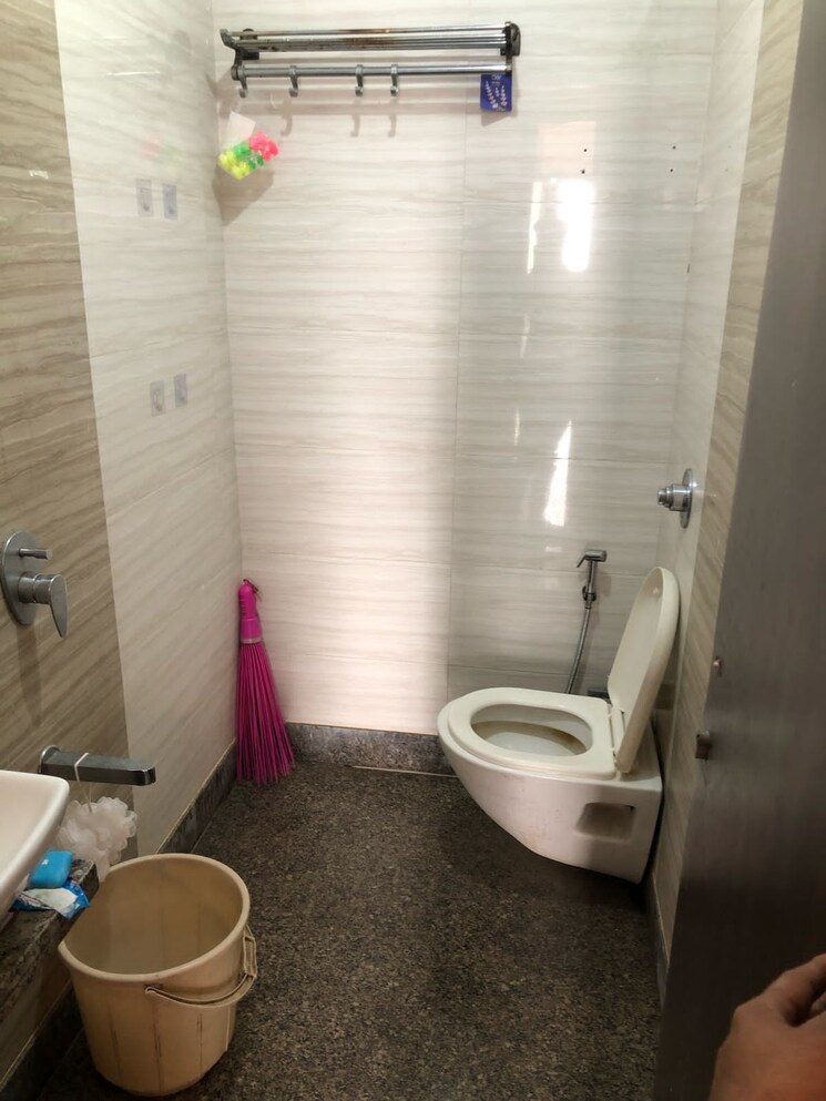Bathroom, neminath-avenue 2 Bedroom 1125 Sq.Ft. Apartment In Andheri West Mumbai 9366080