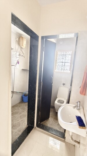Bathroom in 1.5 BHK Builder Floor at Wadgaon Sheri – for Rent