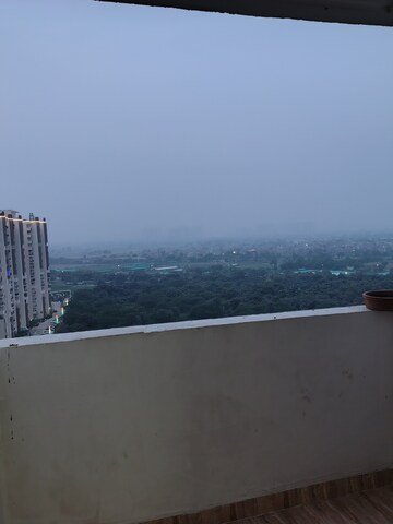 Staircase in 3 BHK Apartment at Amrapali Riverview, Amrapali Leisure Valley – for Rent