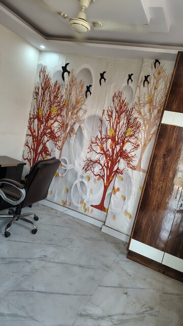 Furnished Amenities in 3 BHK Builder Floor at Dwarka Mor – for Rent