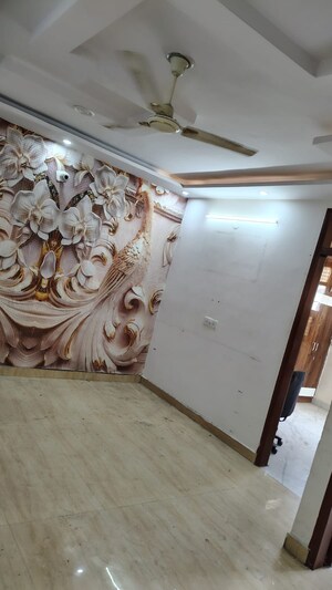 Furnished Amenities in 3 BHK Builder Floor at Dwarka Mor – for Rent