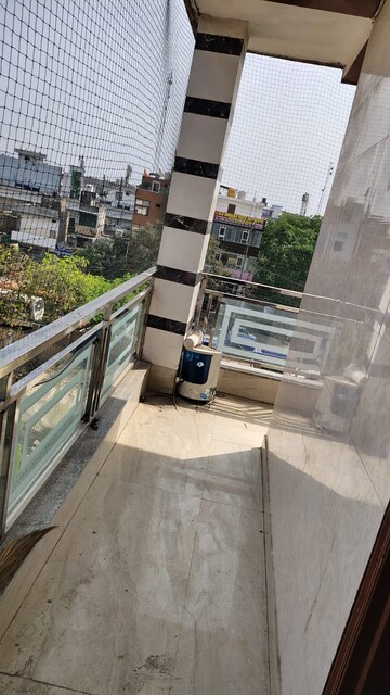 Balcony in 3 BHK Builder Floor at Dwarka Mor – for Rent
