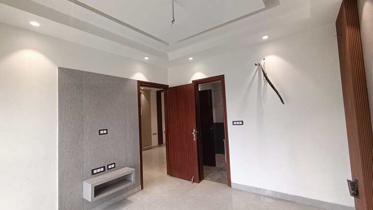 Room, bptp-district-3 3 Bedroom 1620 Sq.Ft. Builder Floor In Sector 85 Faridabad 9366333