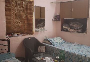 Bedroom in 1 RK Villa at Colaba – for Sale