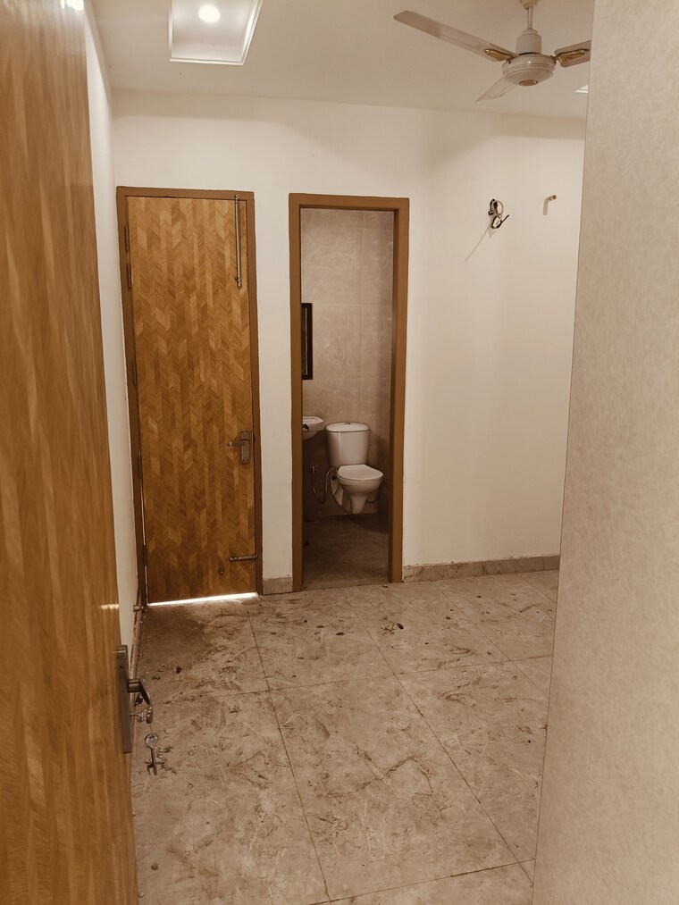 Room, dhakoli 2 Bedroom 1000 Sq.Ft. Builder Floor In Dhakoli Zirakpur 9366301