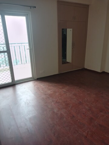 Furnished Amenities in 3 BHK Apartment at Amrapali Tropical Garden, Tech Zone 4 Greater Noida – for Rent