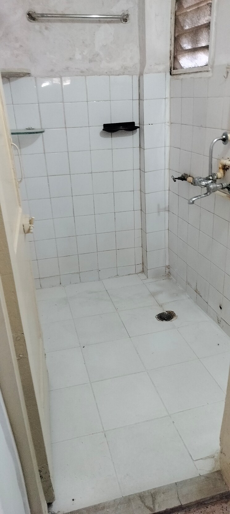 Bathroom, new-shantivan 1 Bedroom 500 Sq.Ft. Apartment In Andheri West Mumbai 9366361