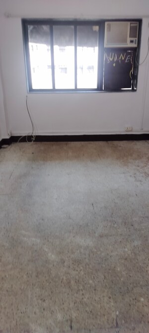 Furnished Amenities in 1 BHK Apartment at New Shantivan, Andheri West – for Rent