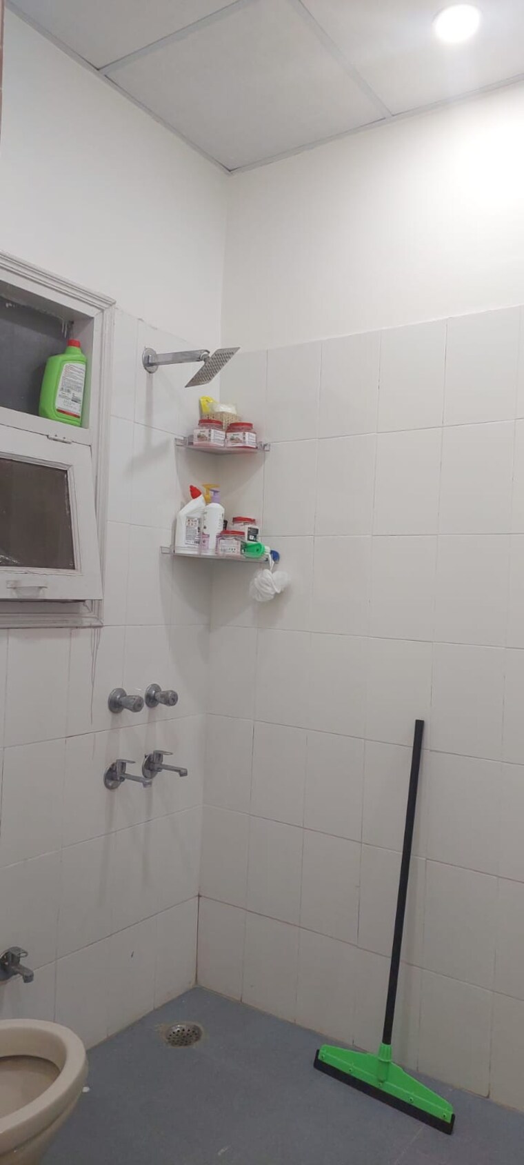 Bathroom, divine-grace-housing-society 4 Bedroom 3080 Sq.Ft. Villa In Omega Ii Greater Noida Greater Noida 9366420