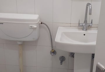 Bathroom in 4 BHK Villa at Divine Grace Housing Society, Omega Ii Greater Noida – for Sale