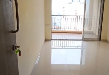 Room in 1 BHK Apartment at Regency Estate, Dombivli East – for Rent