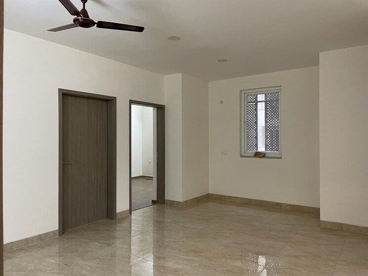 Room, dlf-the-skycourt 3 Bedroom 1900 Sq.Ft. Apartment In Sector 86 Gurgaon 9366538