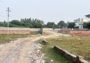 Plot For Sale in Vrindavan Yojna
