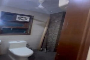 Furnished Amenities in 3 BHK Builder Floor at Rajinder Nagar – for Rent