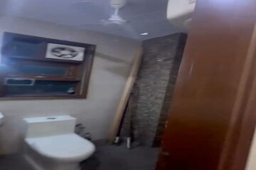 Furnished Amenities in 3 BHK Builder Floor at Rajinder Nagar – for Rent