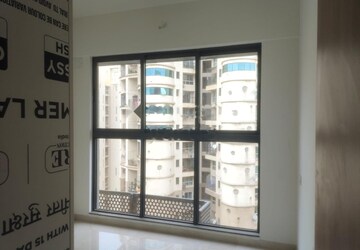Room in 3 BHK Apartment at Godrej Urban Park, Chandivali – for Rent
