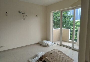 Room in 4 BHK Builder Floor at Emaar Emerald Floors, Sector 65 – for Rent