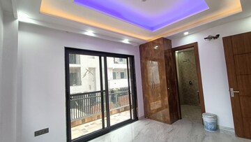 Room in 3 BHK Builder Floor at BPTP District 3, Sector 85 – for Sale
