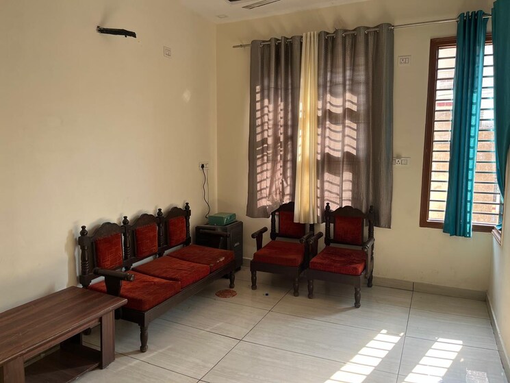 Living Room, silver-city-extention 2 Bedroom 1350 Sq.Ft. Apartment In Vip Road Zirakpur 9366718
