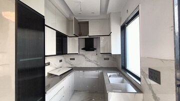 Kitchen in 3 BHK Builder Floor at BPTP District 3, Sector 85 – for Sale