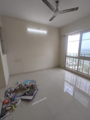 Room in 1 BHK Apartment at Pushpanjali Heights, Owale – for Rent