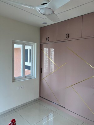 Room in 3 BHK Apartment at Rajapushpa Provincia, Narsingi – for Rent