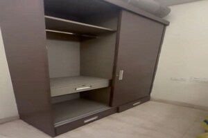 Furnished Amenities in 3 BHK Builder Floor at Rajinder Nagar – for Rent