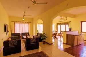 Living Room in 4 BHK Apartment at Dona Paula – for Rent