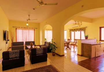 Living Room in 4 BHK Apartment at Dona Paula – for Rent