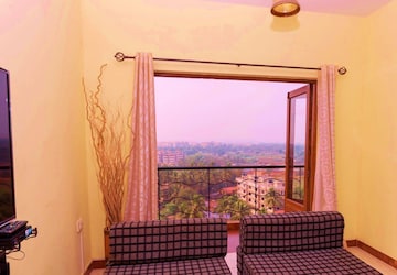 Furnished Amenities in 4 BHK Apartment at Dona Paula – for Rent