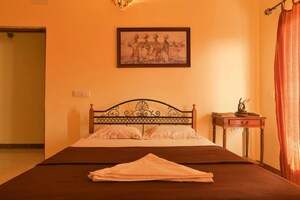 Bedroom in 4 BHK Apartment at Dona Paula – for Rent