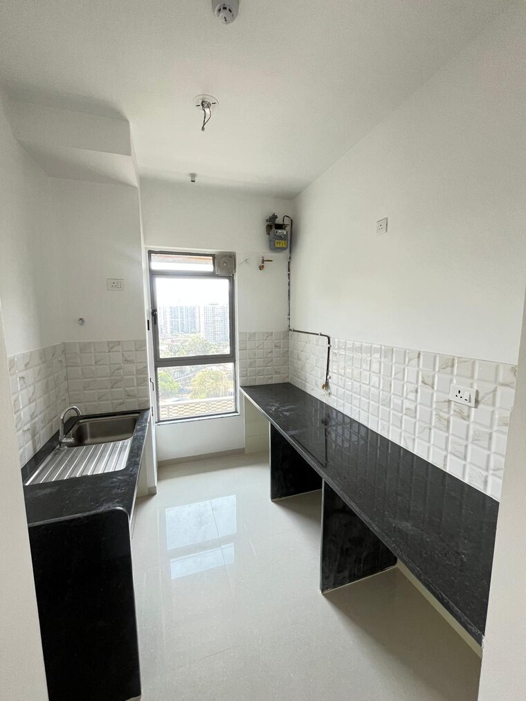 Bathroom, kalpataru-immensa 1 Bedroom 450 Sq.Ft. Apartment In Kolshet Road Thane 9366759