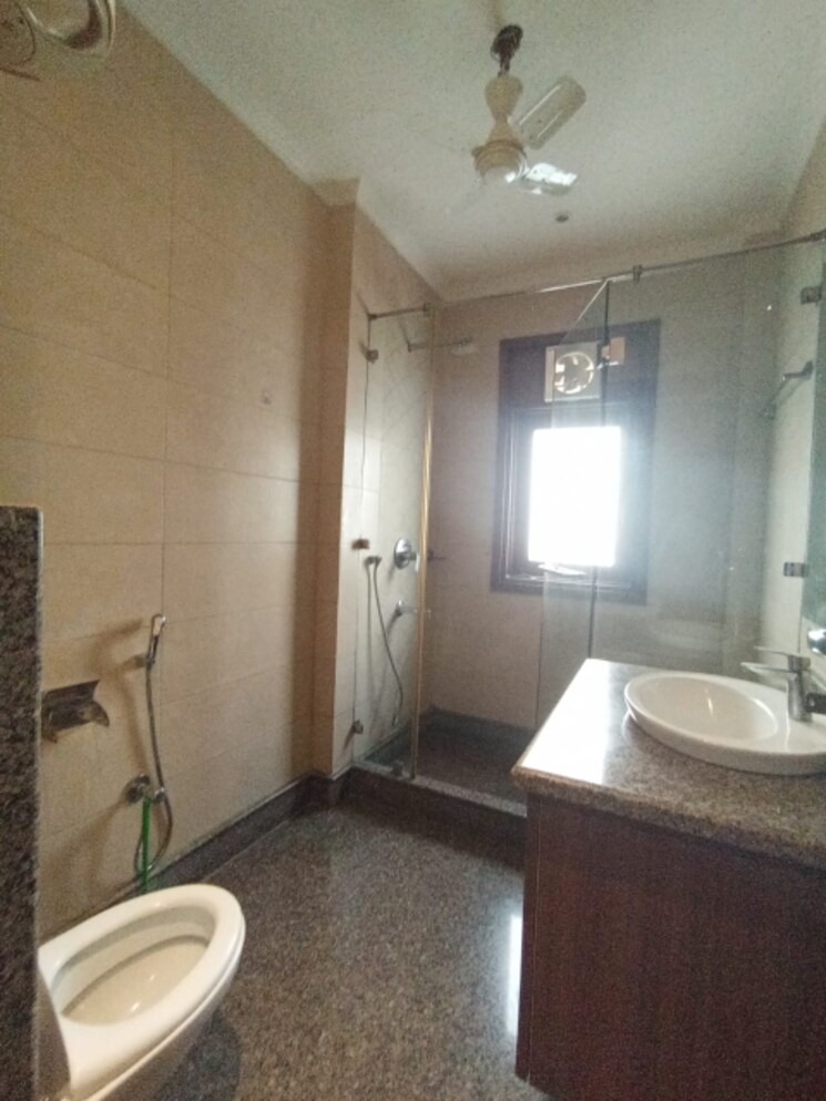 Attached Bathroom, greater kailash i 3 Bedroom 2700 Sq.Ft. Builder Floor In Greater Kailash I Delhi 9366804