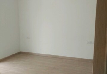 Room in 3 BHK Apartment at DLF Gardencity Enclave, Sector 93 – for Sale