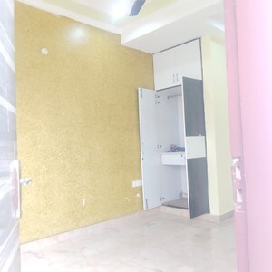 Room in 2 BHK Builder Floor at Saket – for Rent