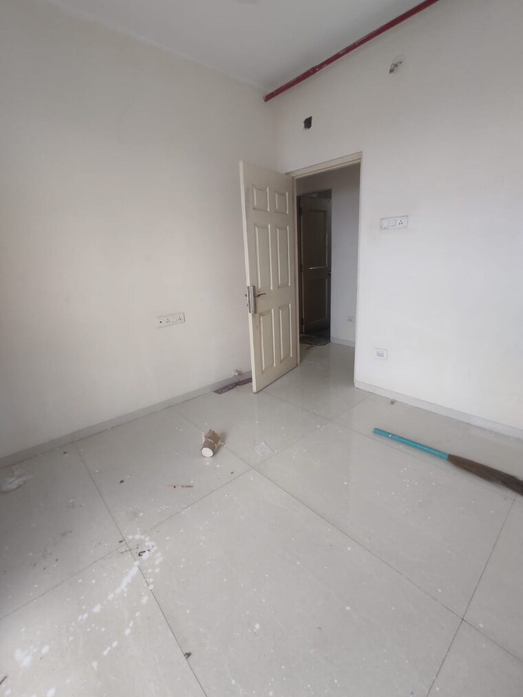 Room, vijay-orovia 2 Bedroom 425 Sq.Ft. Apartment In Ghodbunder Road Thane 9366852