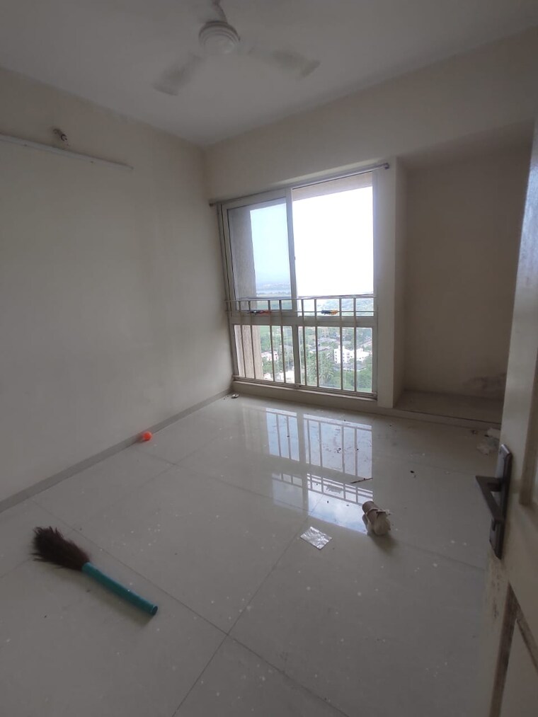 Room, vijay-orovia 2 Bedroom 425 Sq.Ft. Apartment In Ghodbunder Road Thane 9366852