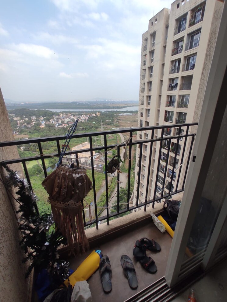 Balcony, vijay-orovia 2 Bedroom 425 Sq.Ft. Apartment In Ghodbunder Road Thane 9366852