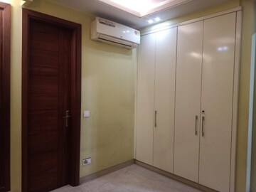 Master Bedroom in 2 BHK Builder Floor at Kalkaji – for Rent