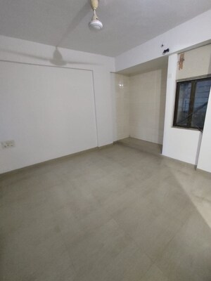 2 BHK Apartment For Rent in Vijay Vilas Taurus Building 11 To 15, Ghodbunder Road