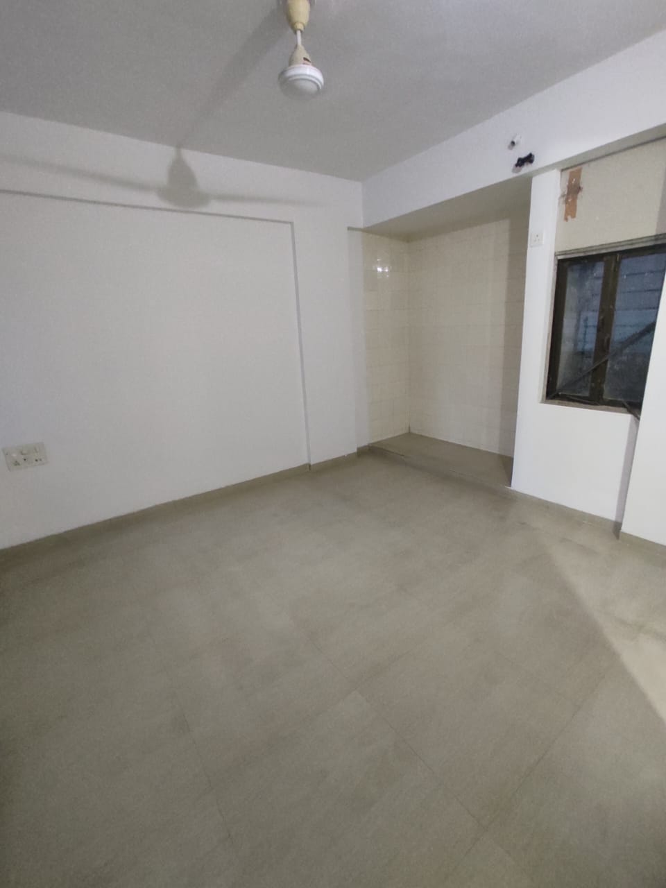 2 BHK Apartment For Rent in Vijay Vilas Taurus Building 11 To 15