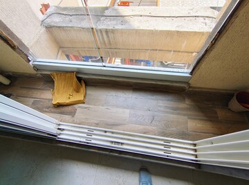 Furnished Amenities in 1.5 BHK Apartment at Dosti West County, Balkum Pada – for Rent