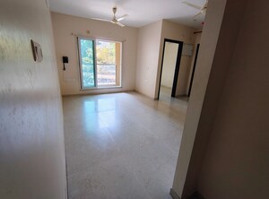 Room in 1.5 BHK Apartment at Dosti West County, Balkum Pada – for Rent