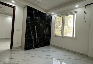 Room in 2 BHK Builder Floor at Saket – for Rent